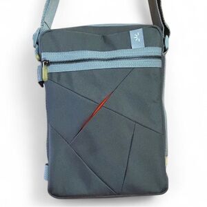 Case Logic Tablet Crossbody Bag Gray Canvas iPad Sleeve Tech Organizer Red Gray